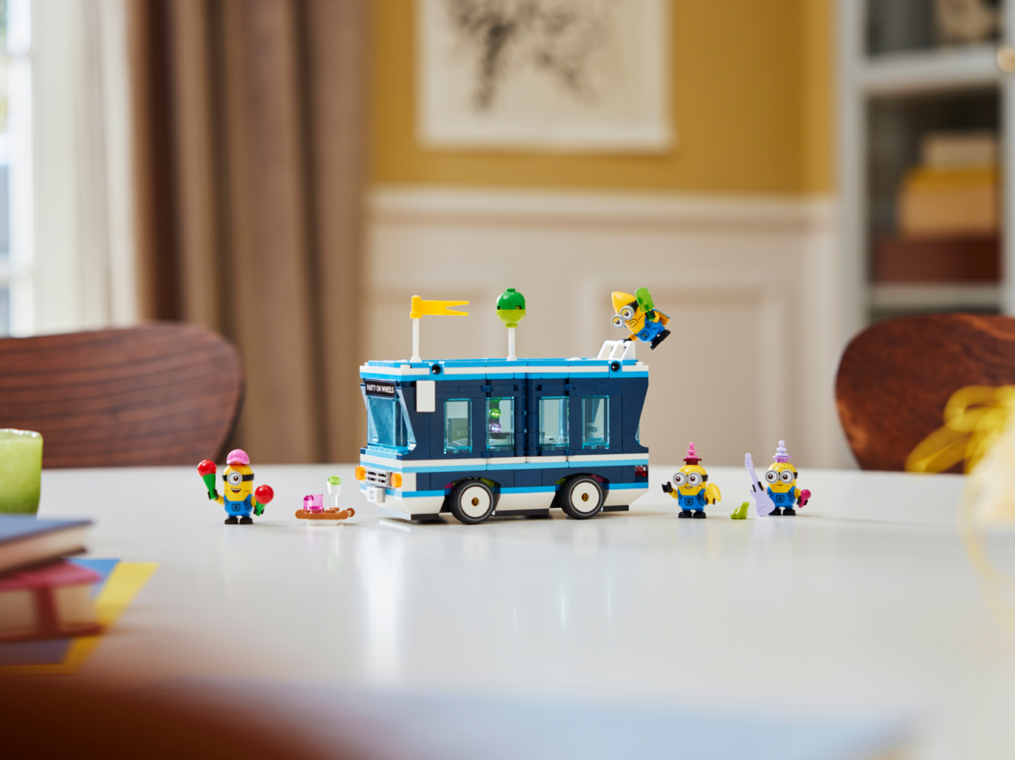 Muzikale feestbus van de Minions — Afbeelding 10