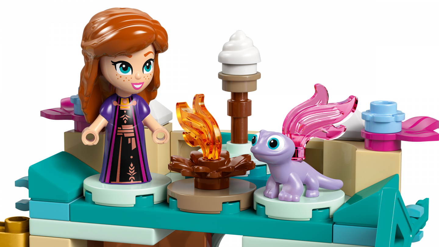 Mini kasteel van Arendelle en Elsa's ijspaleis — Afbeelding 6