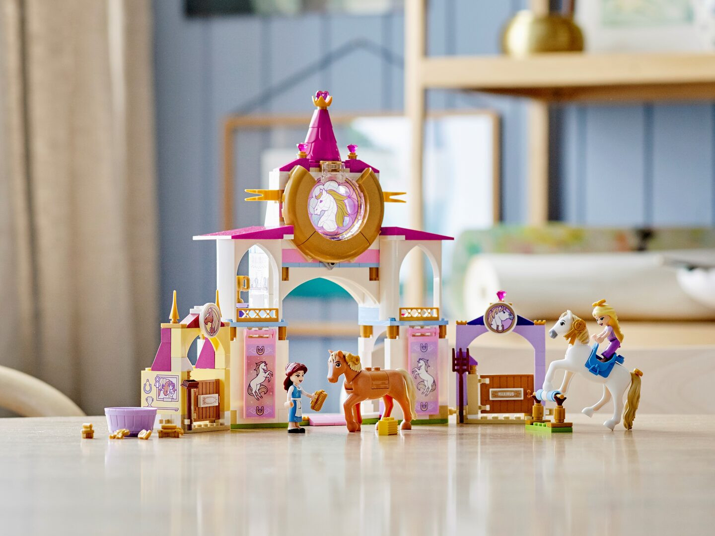 Belle en Rapunzel's koninklijke paardenstal — Afbeelding 12