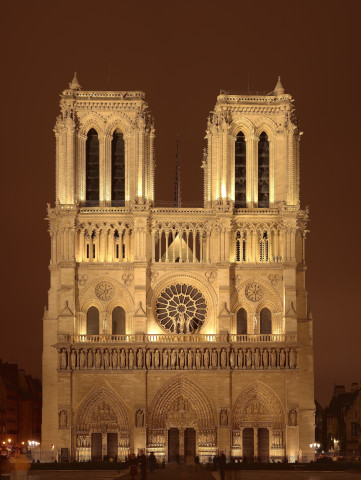 Verbluffende nieuwe toevoeging aan LEGO Architecture 21061: De Notre Dame Kathedraal